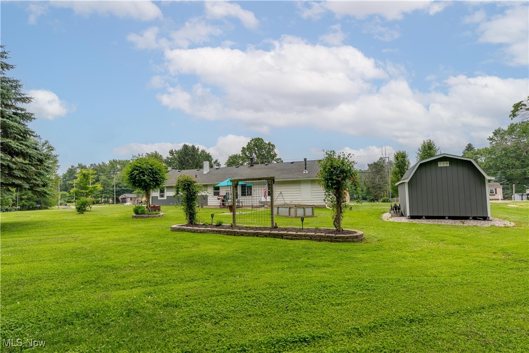 3289 Mayfair Road Akron, OH 44312 - Photo 4 of 36
