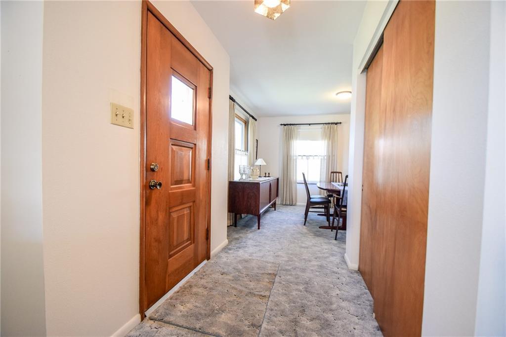 1464 Surrey Road Troy, OH 45373 - Photo 7 of 43