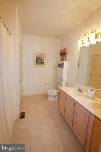 59 Caldwell Road North East, MD 21901 - Photo 7 of 26 Main level