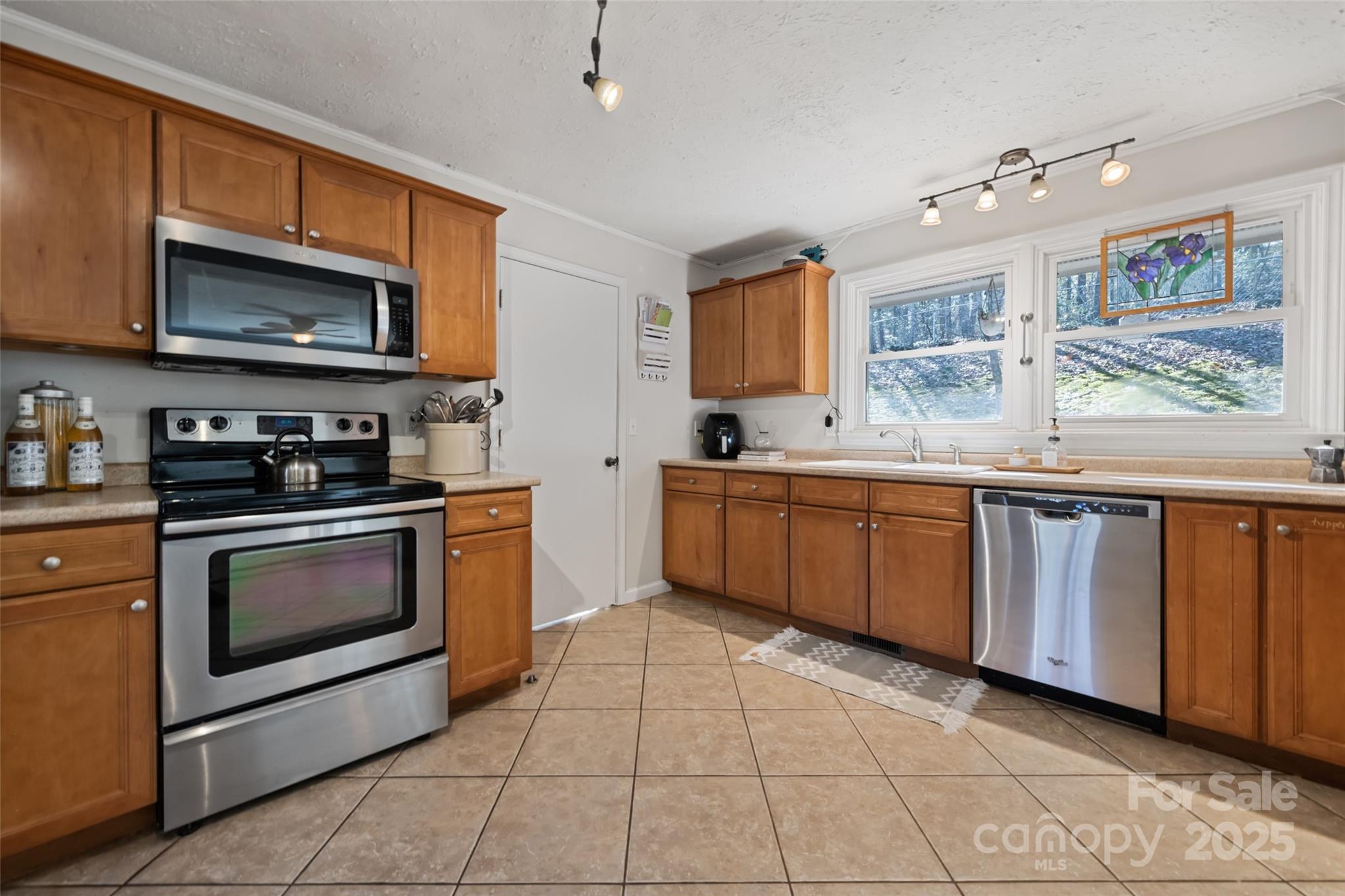 1031 University Heights Road Cullowhee, NC 28723 - Photo 8 of 25 Gallery Image 8