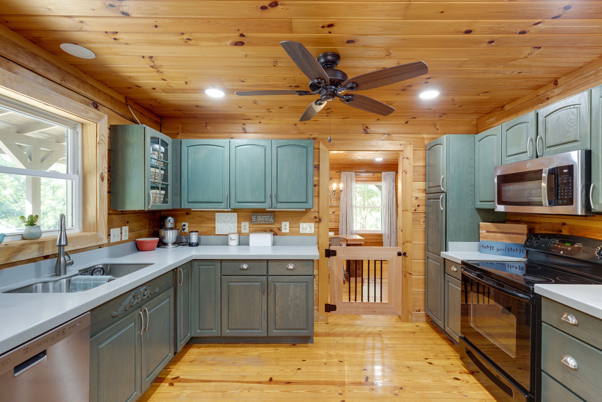 4520 Dugger Road Culleoka, TN 38451 - Photo 23 of 40 a kitchen with lots of counter top space