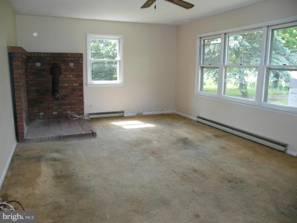 31683 East Line Road Delmar, MD 21875 - Photo 2 of 11