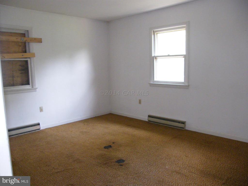 31683 East Line Road Delmar, MD 21875 - Photo 7 of 11