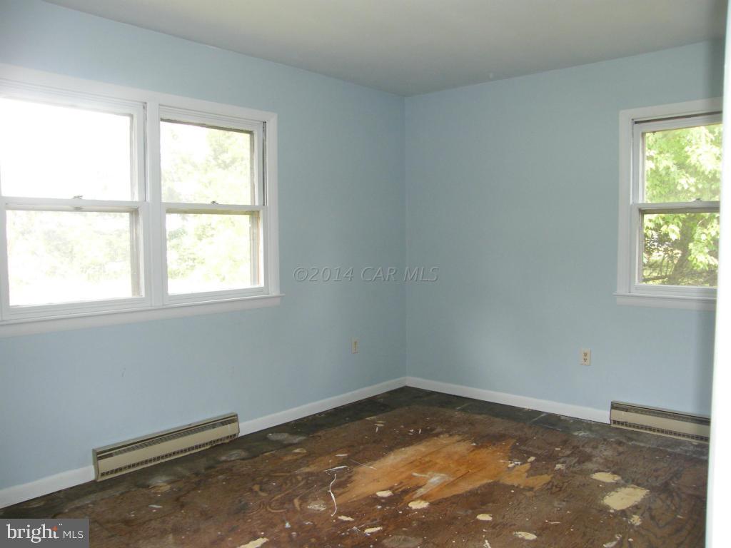31683 East Line Road Delmar, MD 21875 - Photo 8 of 11