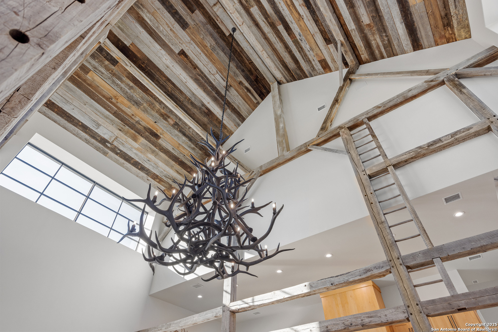 3280 Highway 39 Hunt, TX 78024 - Photo 19 of 50 a vase of flowers sitting on a roof