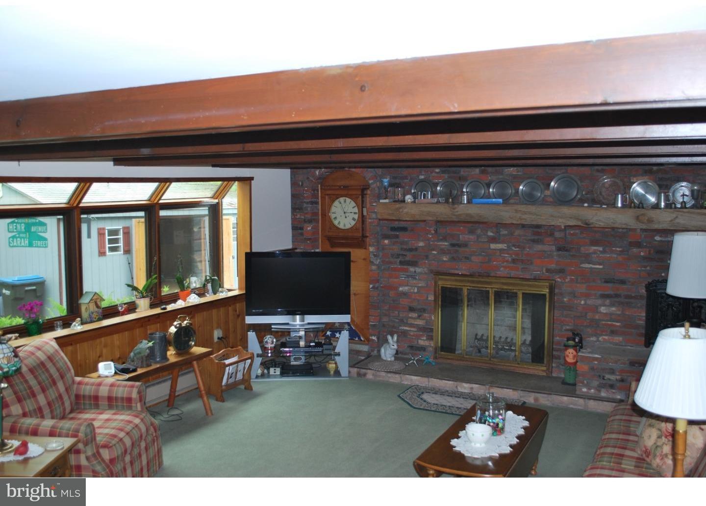 1814 Rickerts Road Perkasie, PA 18944 - Photo 8 of 15 Family Room
