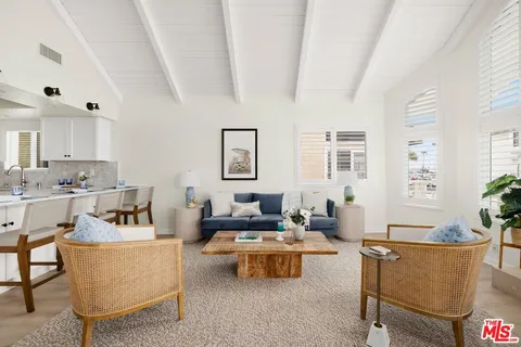$1,699,000 | 109 Los Robles Street, Oxnard, CA 93035
