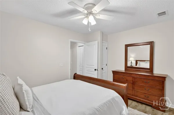 $520,000 | 401 Laurenburg Drive, Richmond Hill, GA 31324