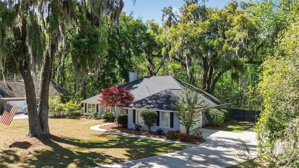 $520,000 | 401 Laurenburg Drive, Richmond Hill, GA 31324