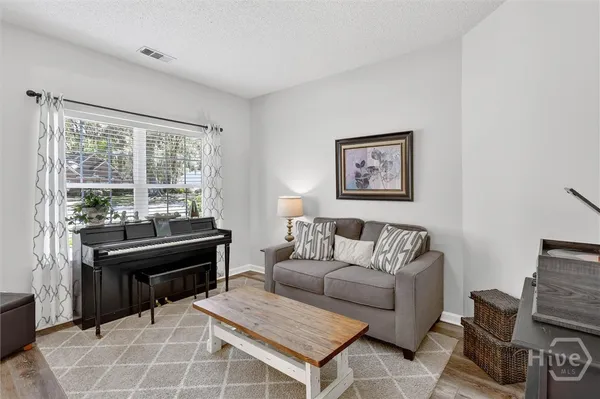 $520,000 | 401 Laurenburg Drive, Richmond Hill, GA 31324