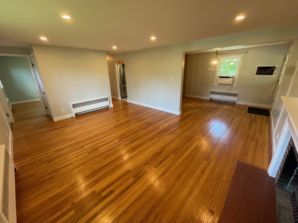 12 Anna Road Woburn, MA 01801 - Photo 3 of 23