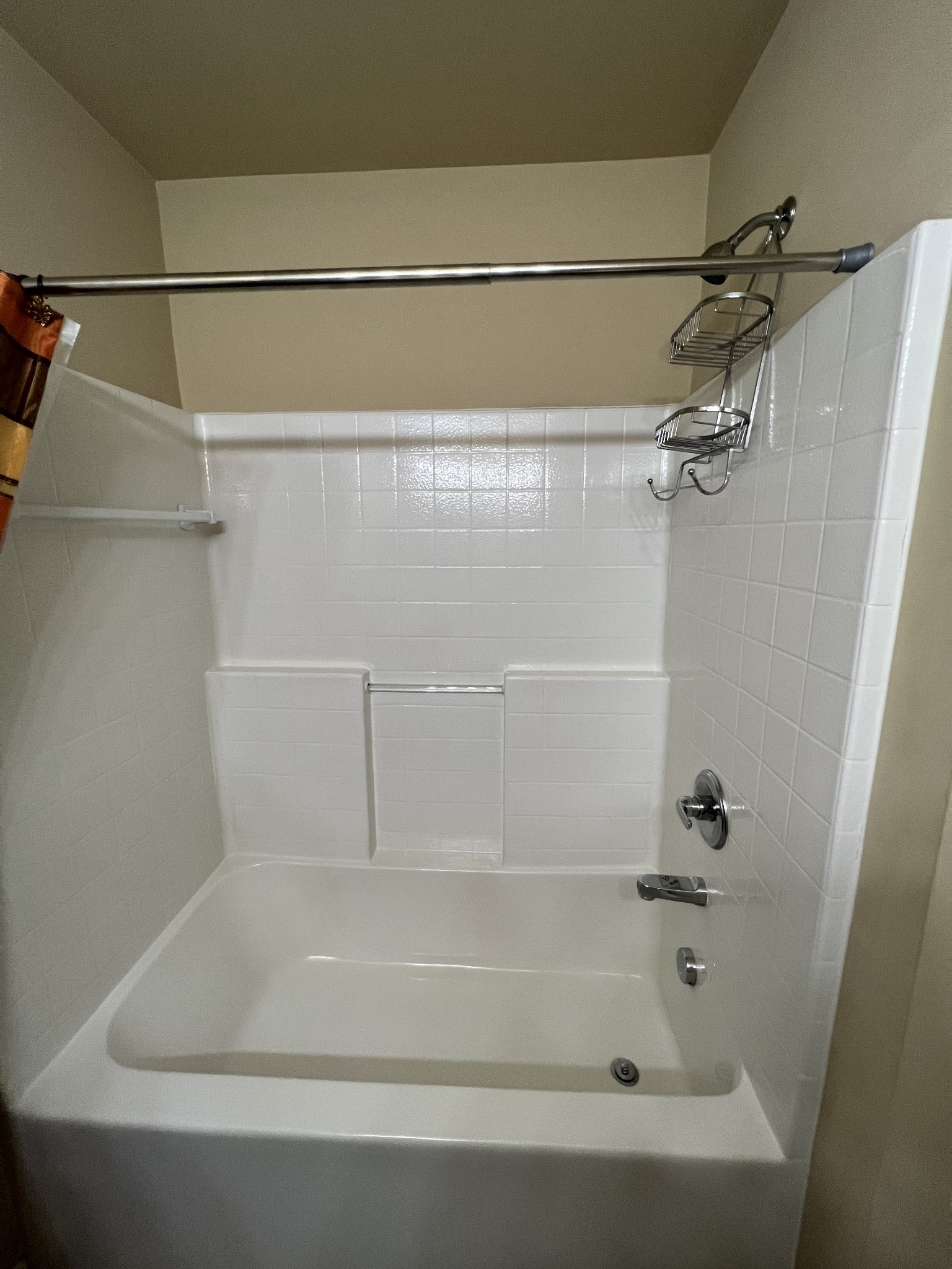 1382 Rural Hill Road, Unit 189 Antioch, TN 37013 - Photo 10 of 16 a close view of a bathtub in bathroom