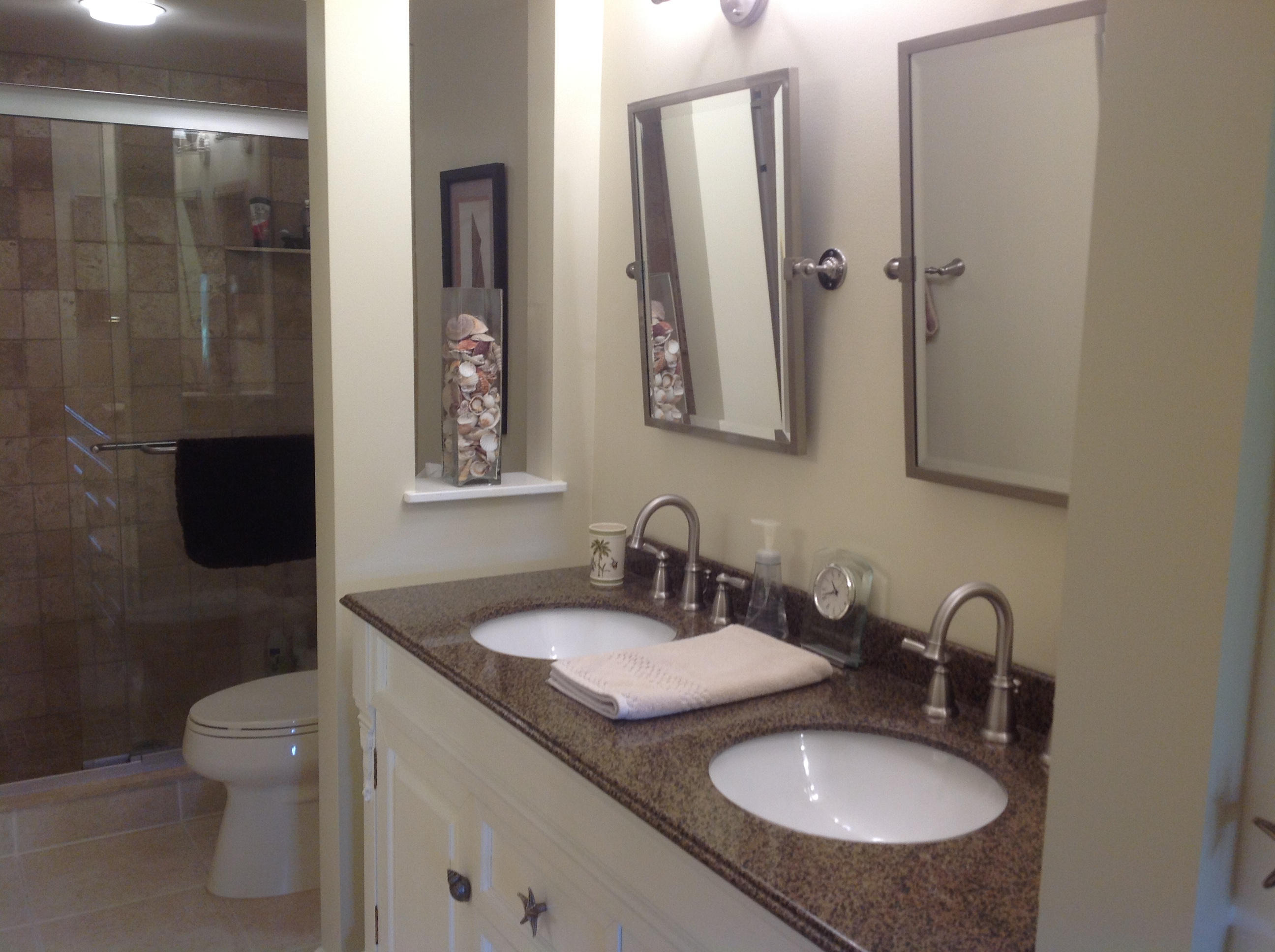 1101 Keystone Drive, Unit C Jupiter, FL 33458 - Photo 14 of 23 MASTER DUAL SINKS