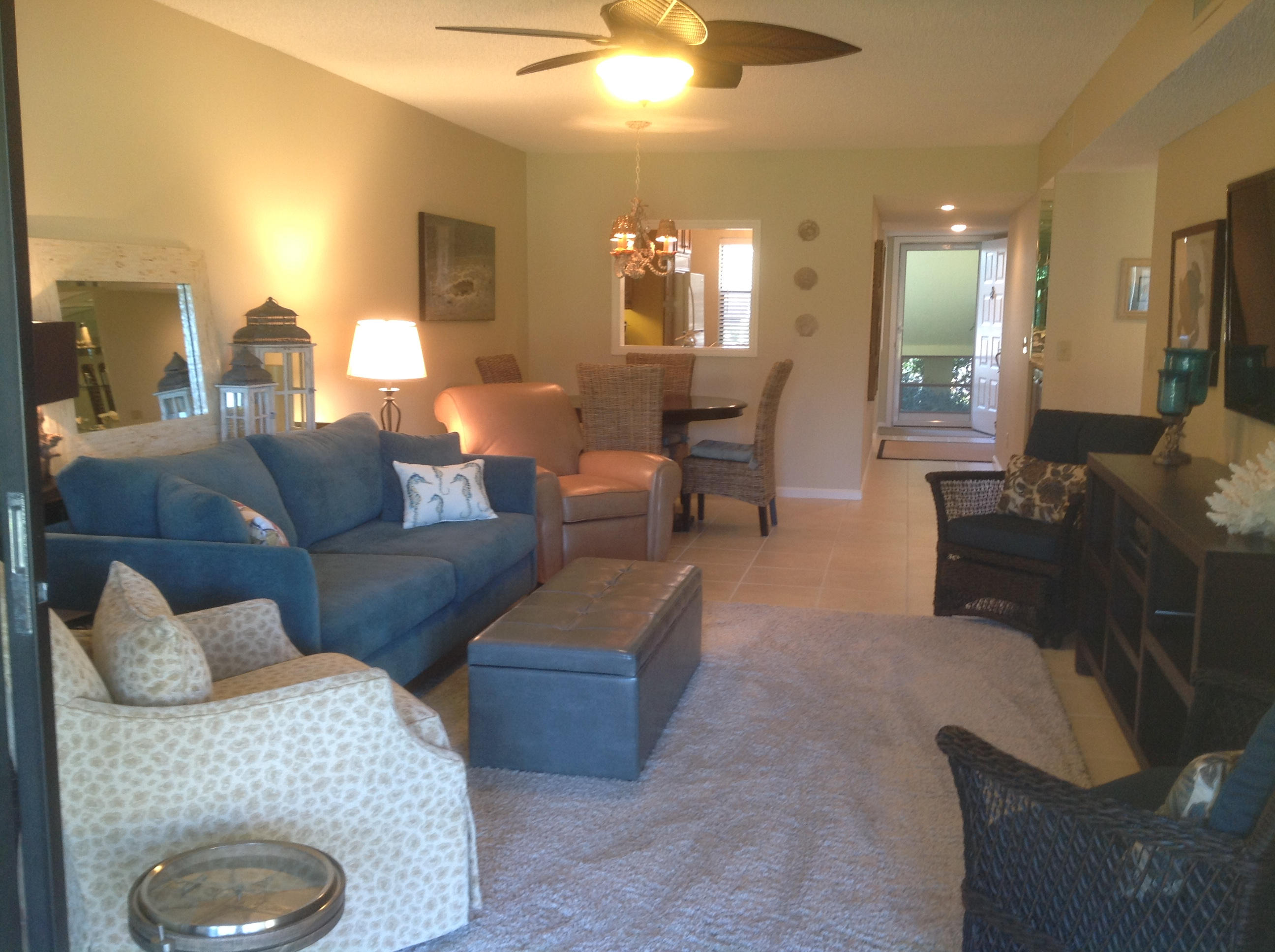 1101 Keystone Drive, Unit C Jupiter, FL 33458 - Photo 9 of 23 Living Room