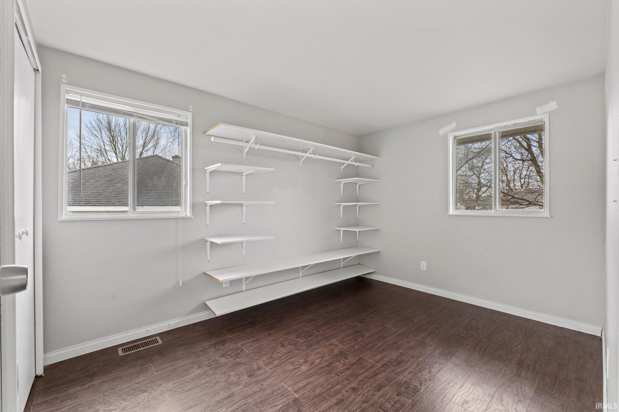 510 Springbrook Road Fort Wayne, IN 46825 - Photo 15 of 33 Gallery Image 15