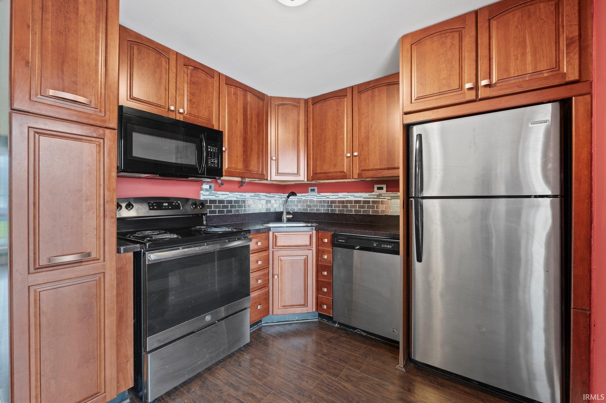 510 Springbrook Road Fort Wayne, IN 46825 - Photo 3 of 33 Gallery Image 3