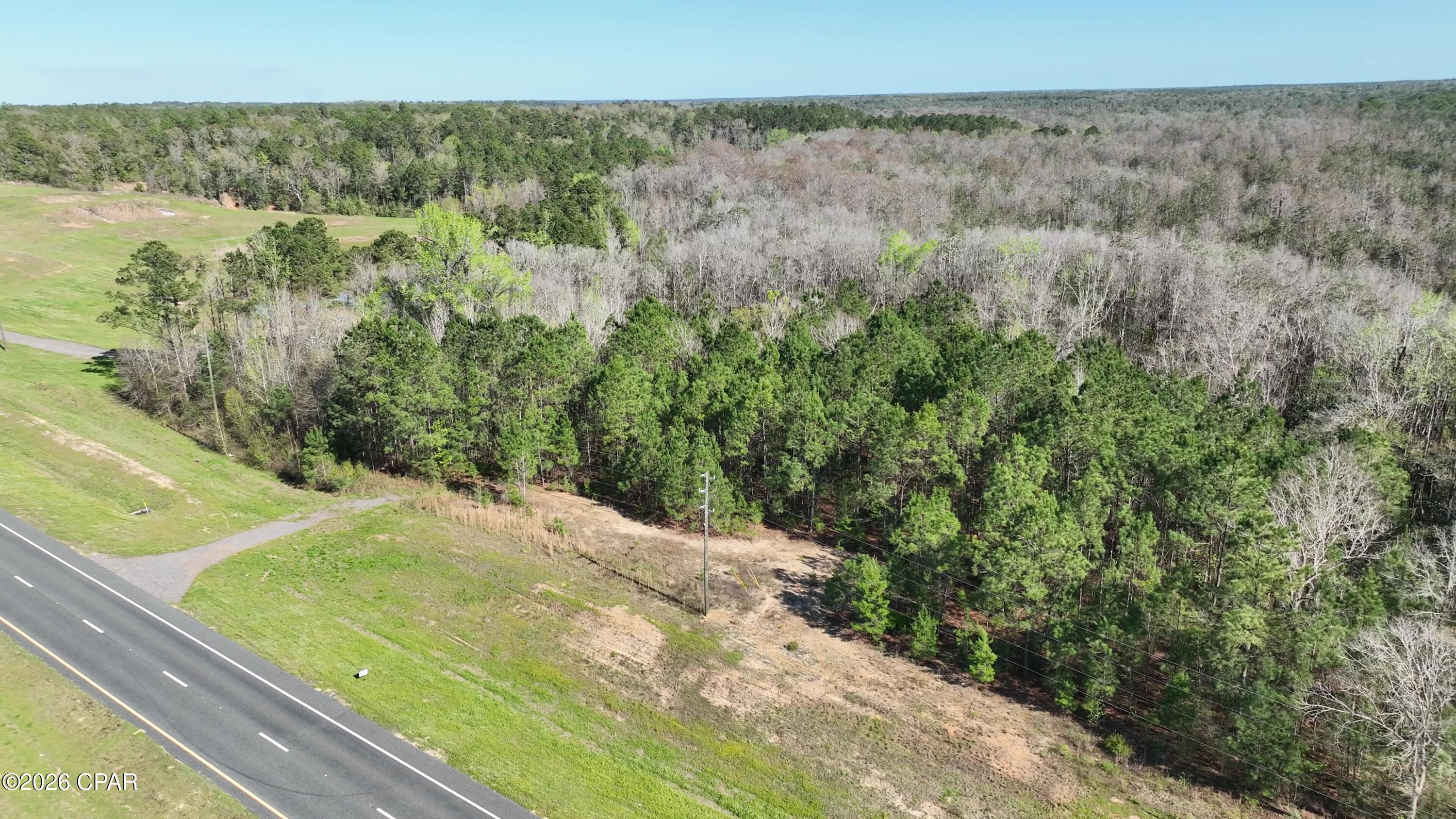 4713 Highway 77 Chipley, FL 32428 - Photo 3 of 11