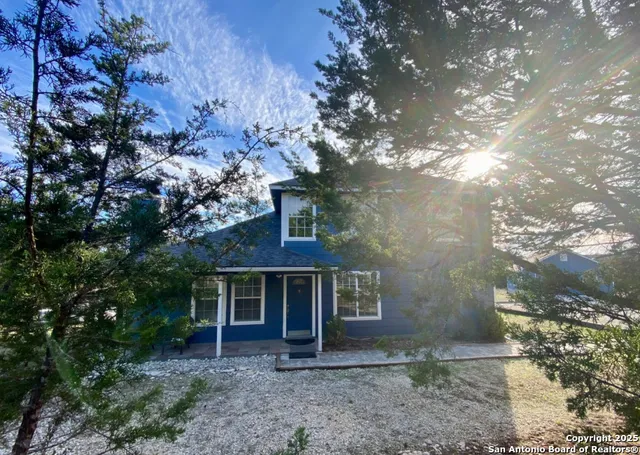 $2,700 | 228 Highland Woods, Boerne, TX 78006