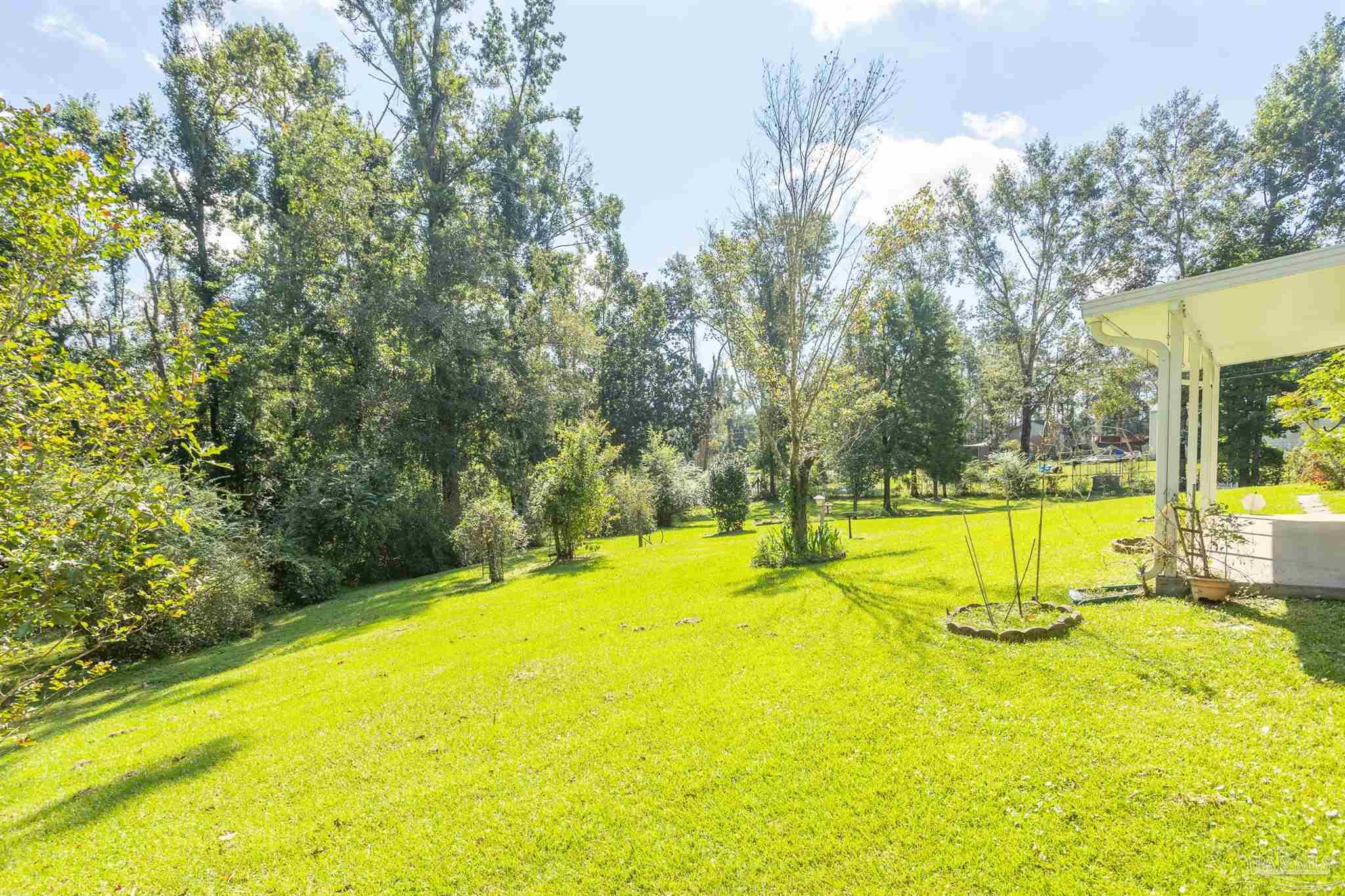 1446 Wishbone Road Cantonment, FL 32533 - Photo 33 of 47