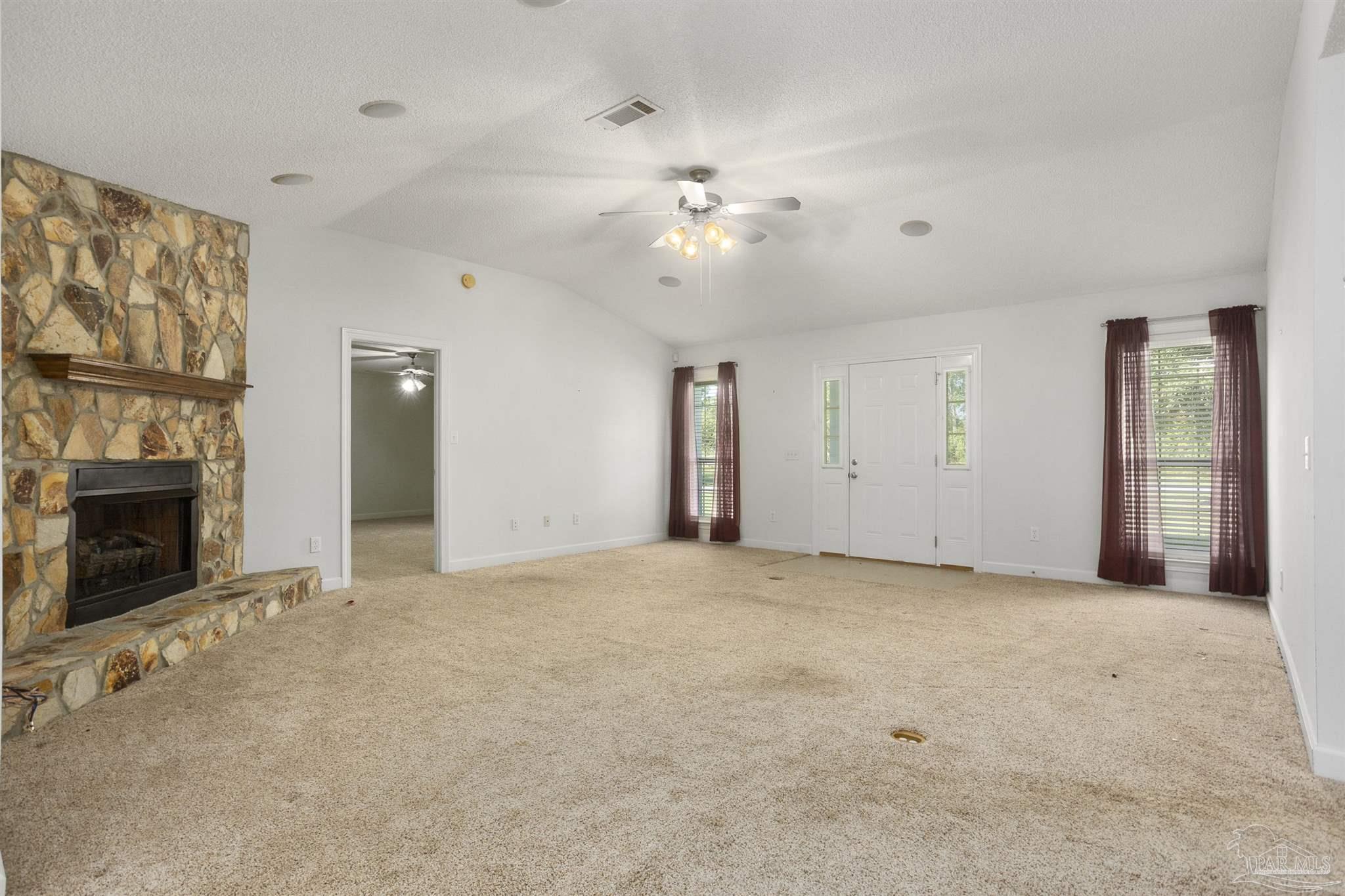 1446 Wishbone Road Cantonment, FL 32533 - Photo 8 of 47