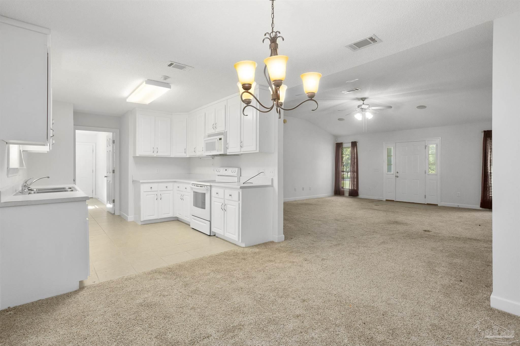 1446 Wishbone Road Cantonment, FL 32533 - Photo 10 of 47