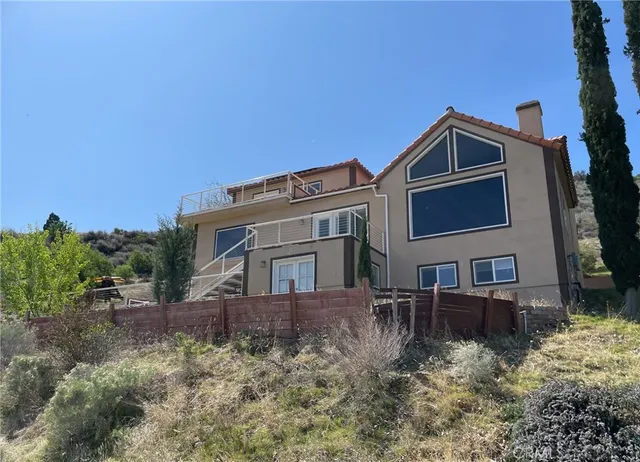$799,900 | 40014 95th Street West, Leona Valley, CA 93551
