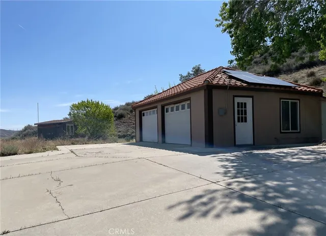 $799,900 | 40014 95th Street West, Leona Valley, CA 93551