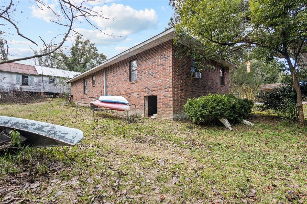 213 Southwest Valentine Avenue Madison, FL 32340 - Photo 2 of 29