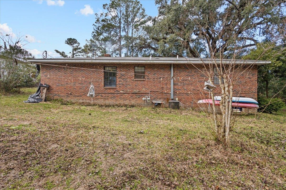 213 Southwest Valentine Avenue Madison, FL 32340 - Photo 3 of 29