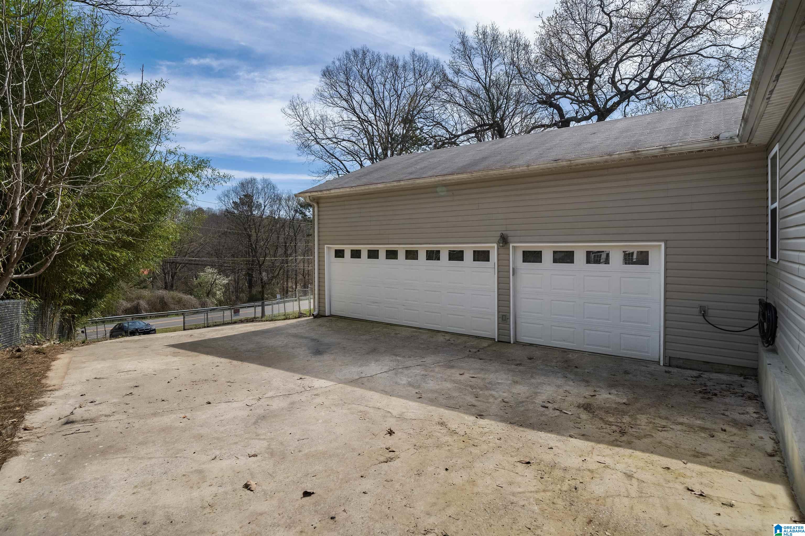 1550 Mt Olive Road Gardendale, AL 35071 - Photo 5 of 26