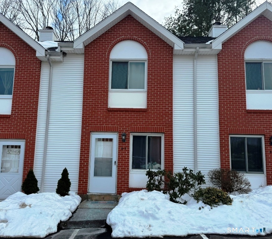 585 Park Road, Unit 57 Waterbury, CT 06708 - Photo 1 of 1 Exterior front