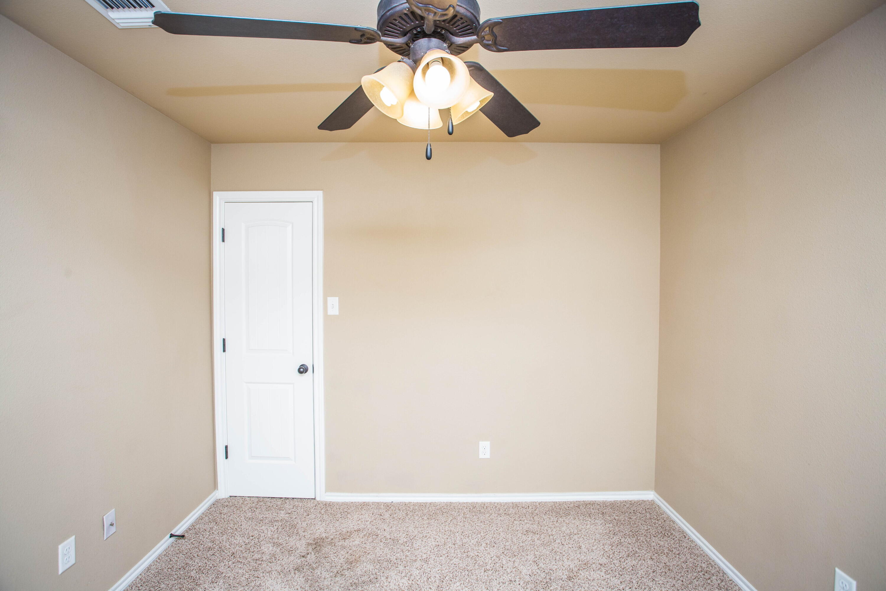 4423 106th Street, Unit A Lubbock, TX 79424 - Photo 41 of 43 5V2A1159