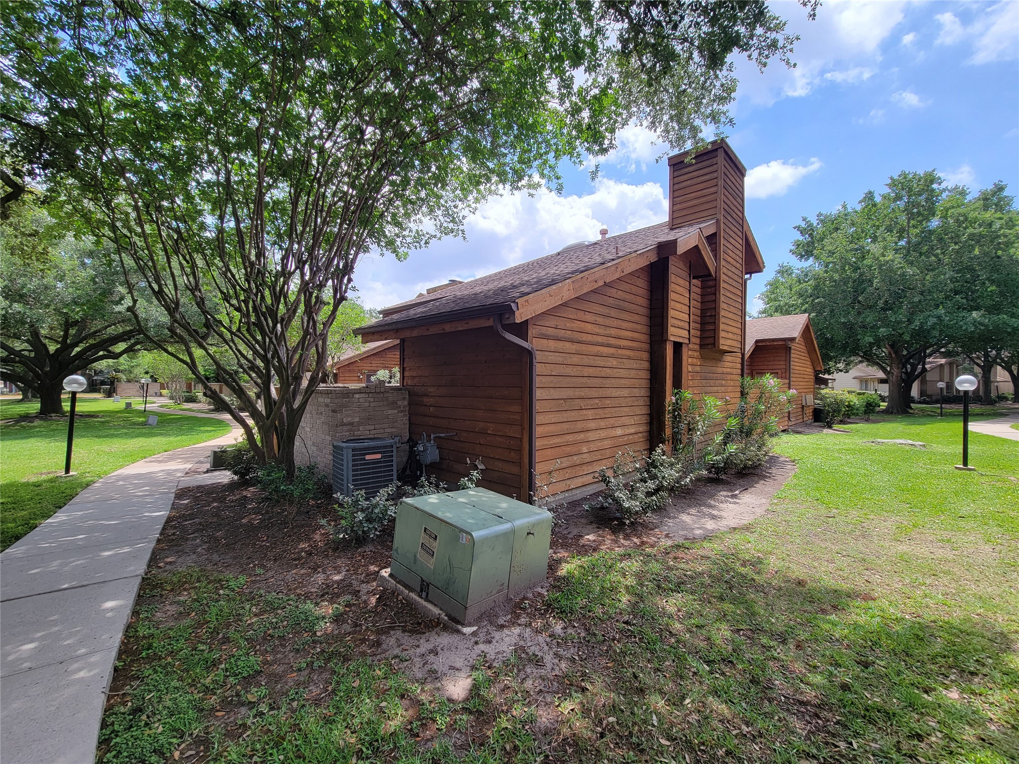 3020 Windchase Boulevard Houston, TX 77082 - Photo 4 of 39