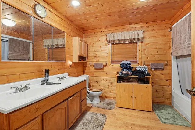 $599,900 | 1051 West White Road, Free Soil, MI 49411