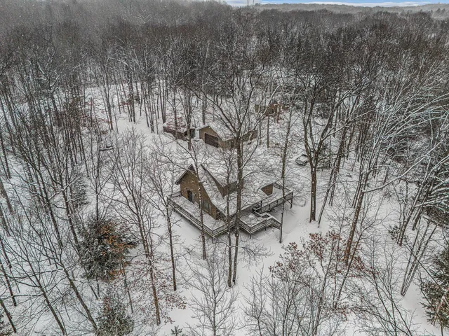 $599,900 | 1051 West White Road, Free Soil, MI 49411