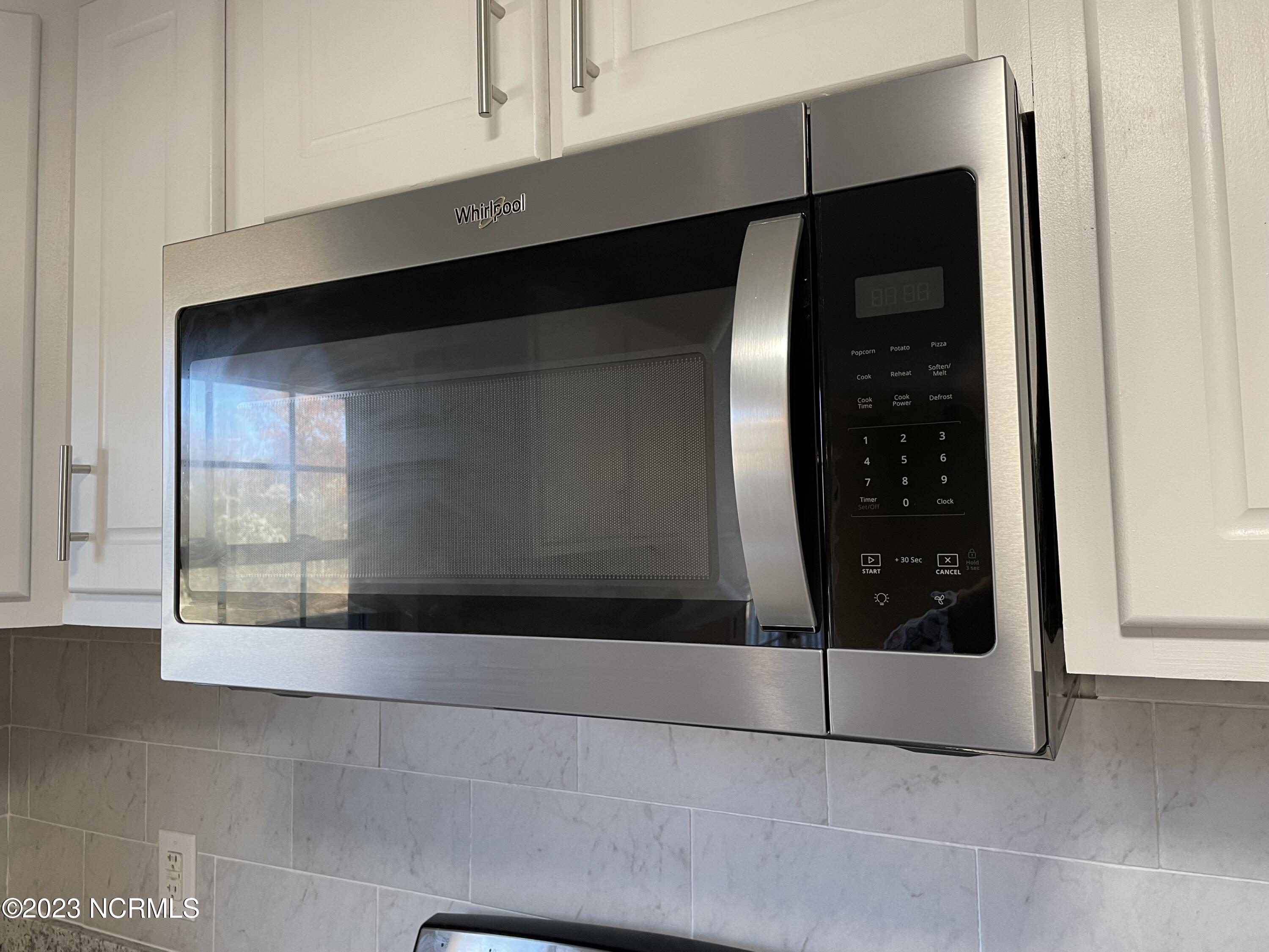 8949 Mackeys Road Roper, NC 27970 - Photo 24 of 32 new microwave and backsplash