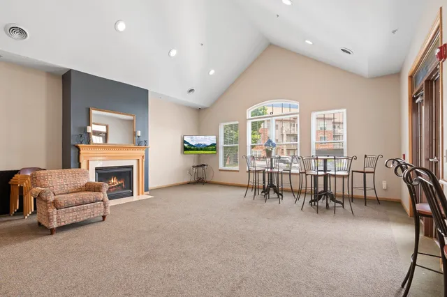 $200,000 | 121 Metro Terrace, Unit 306, Madison, WI 53718