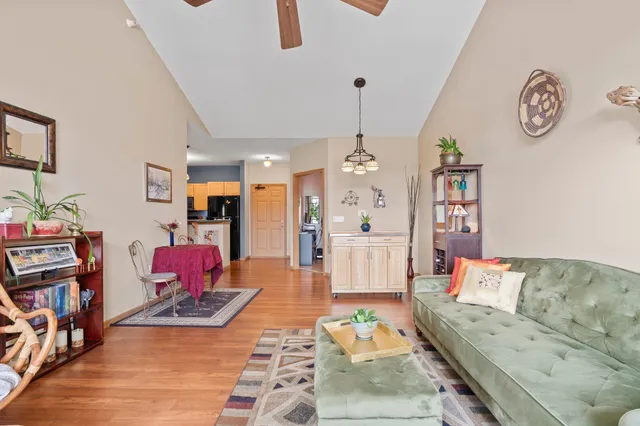 $200,000 | 121 Metro Terrace, Unit 306, Madison, WI 53718