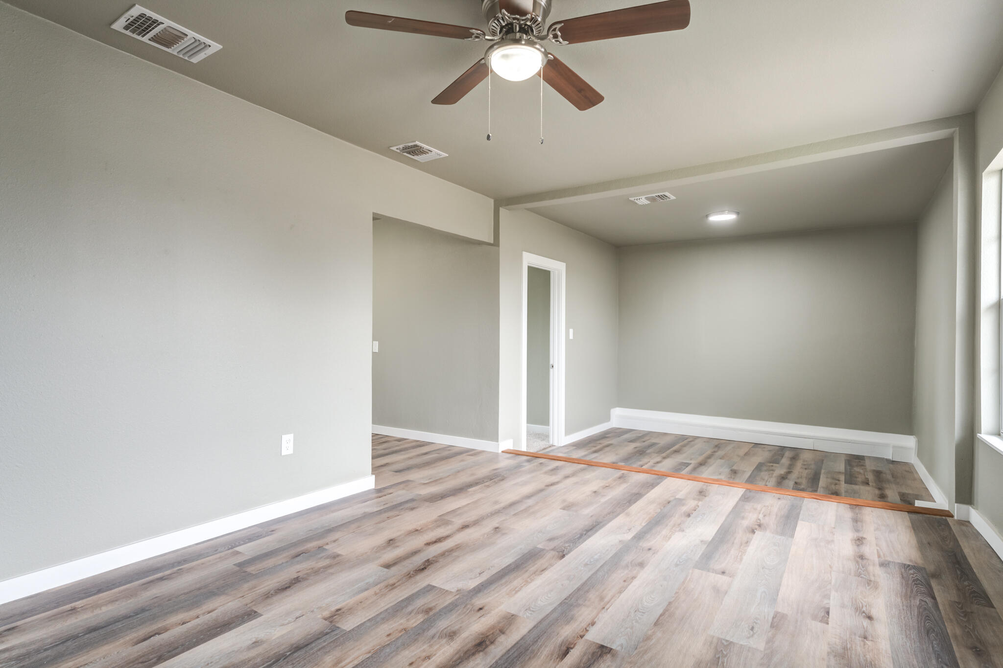 918 East Rice Street Lubbock, TX 79403 - Photo 2 of 20 DSC09136_7_8