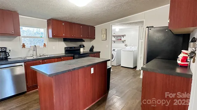 $259,900 | 3516 Meldonna Drive, Maiden, NC 28650