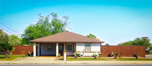 $235,000 | 700 North Cameron Street, Alice, TX 78332