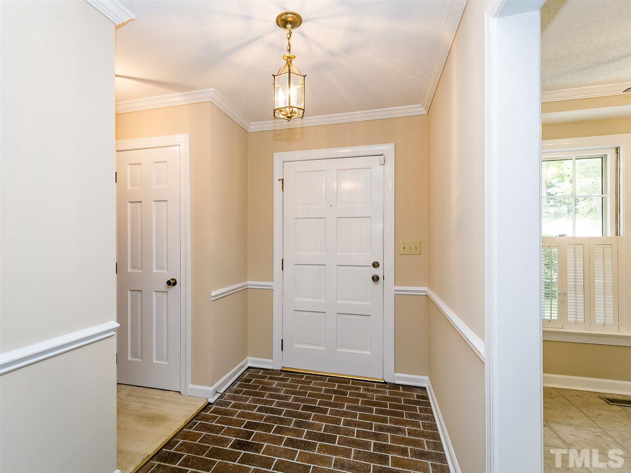 6116 Bayberry Lane Raleigh, NC 27612 - Photo 12 of 25 Gallery Image 12