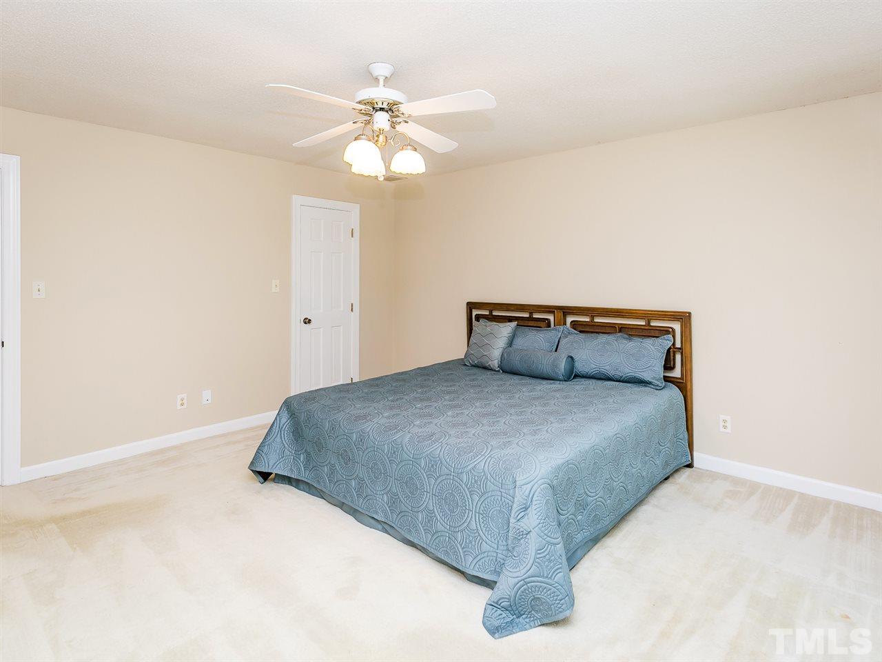 6116 Bayberry Lane Raleigh, NC 27612 - Photo 14 of 25 Gallery Image 14