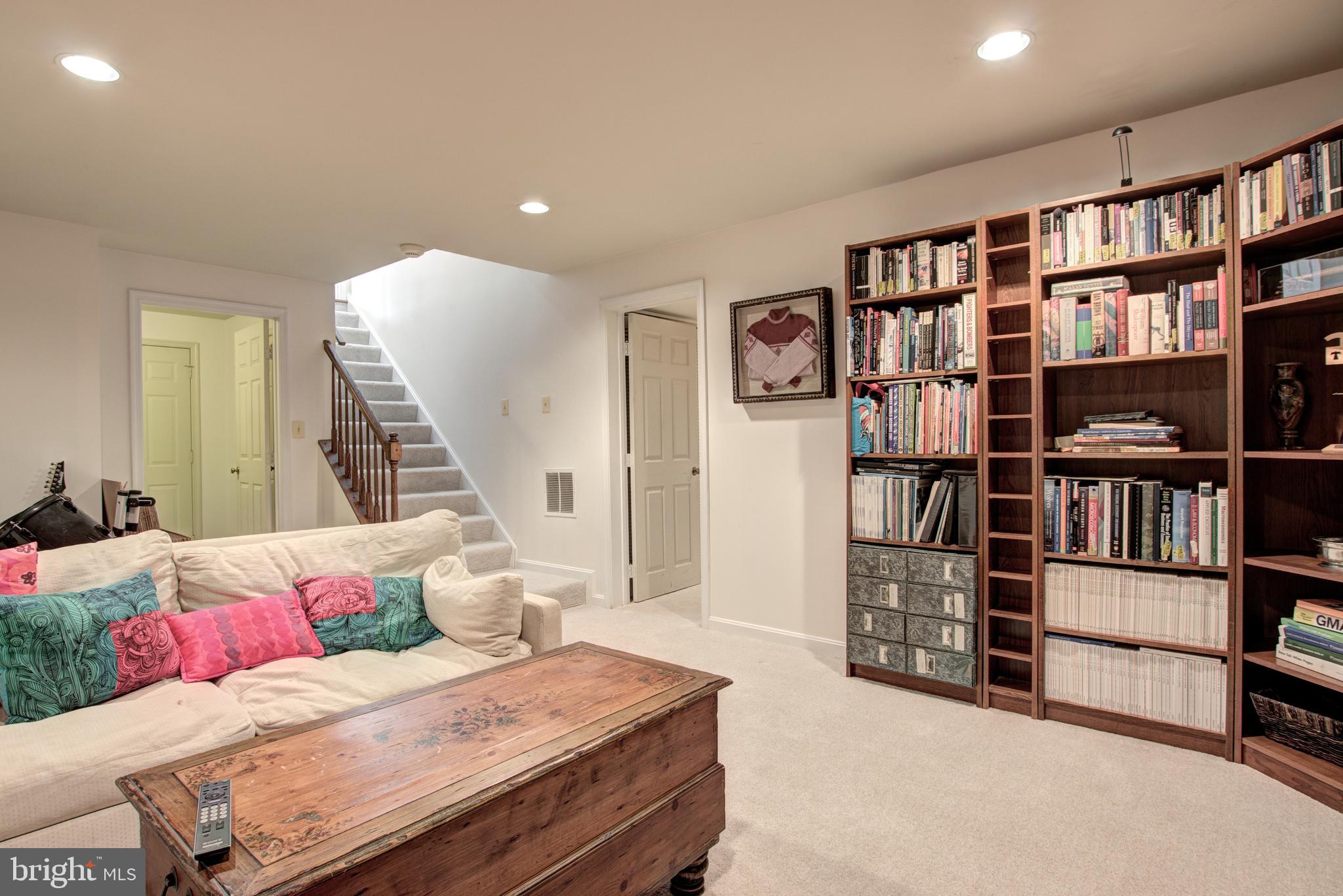 7944 Lobelia Lane Springfield, VA 22152 - Photo 36 of 56