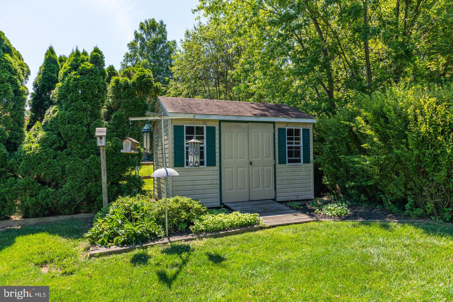 971 Lavera Road Warminster, PA 18974 - Photo 13 of 42 Convenient Shed