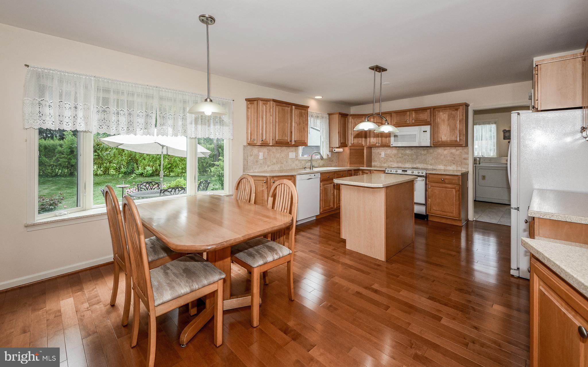 971 Lavera Road Warminster, PA 18974 - Photo 21 of 42 Huge Spotless Kitchen with Tons of Cabinets