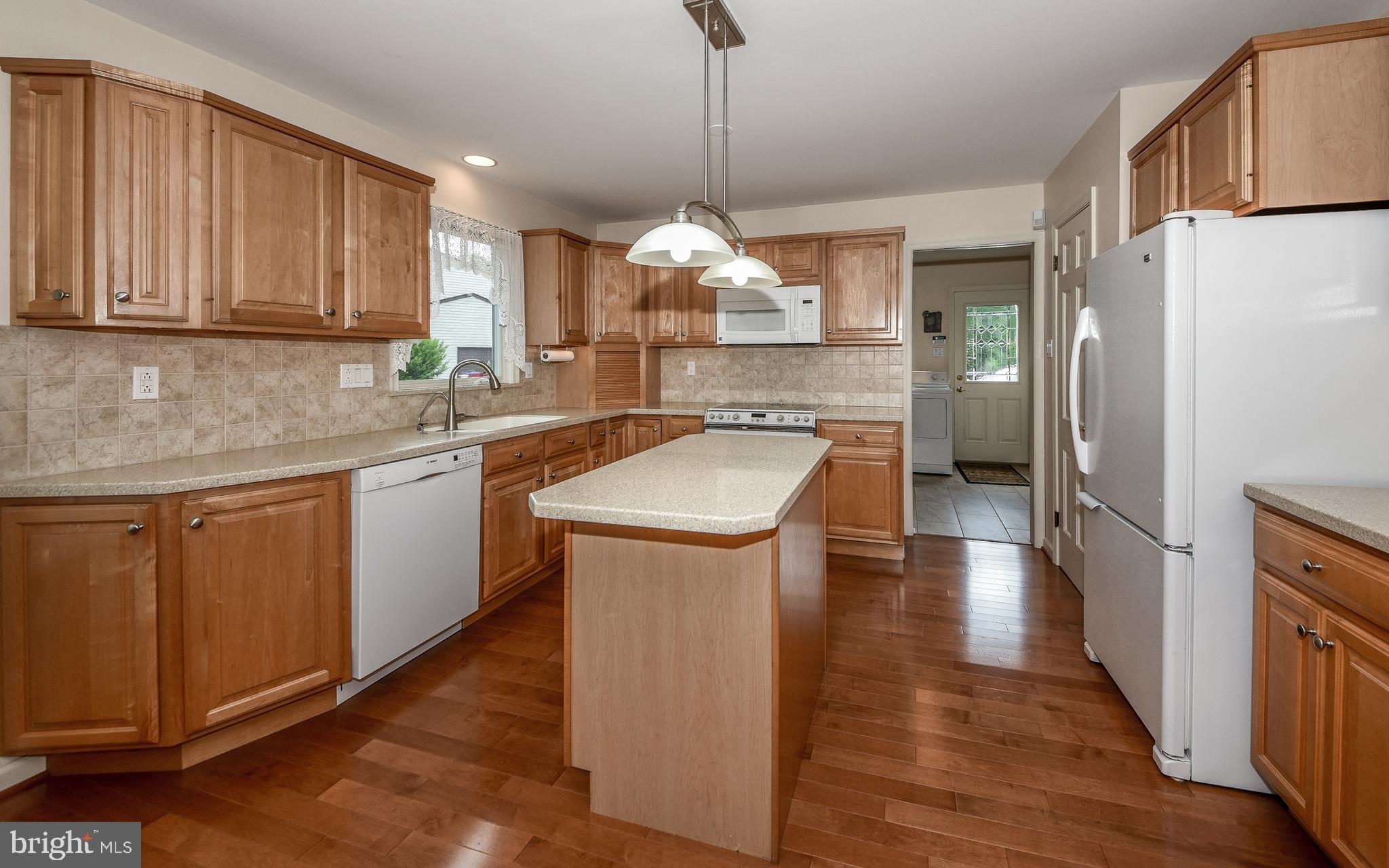 971 Lavera Road Warminster, PA 18974 - Photo 23 of 42 Plenty of Counter Space