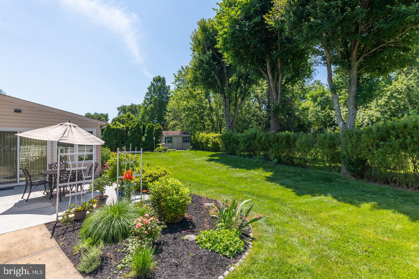 971 Lavera Road Warminster, PA 18974 - Photo 9 of 42 Beautifully Manicured Back Yard