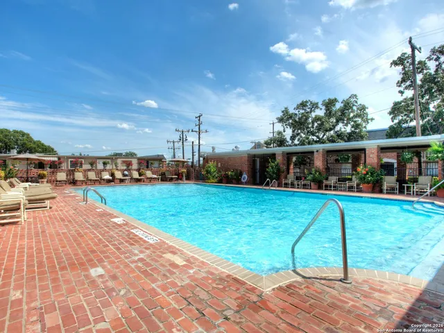 $169,000 | 7500 Callaghan, Unit 222, San Antonio, TX 78229