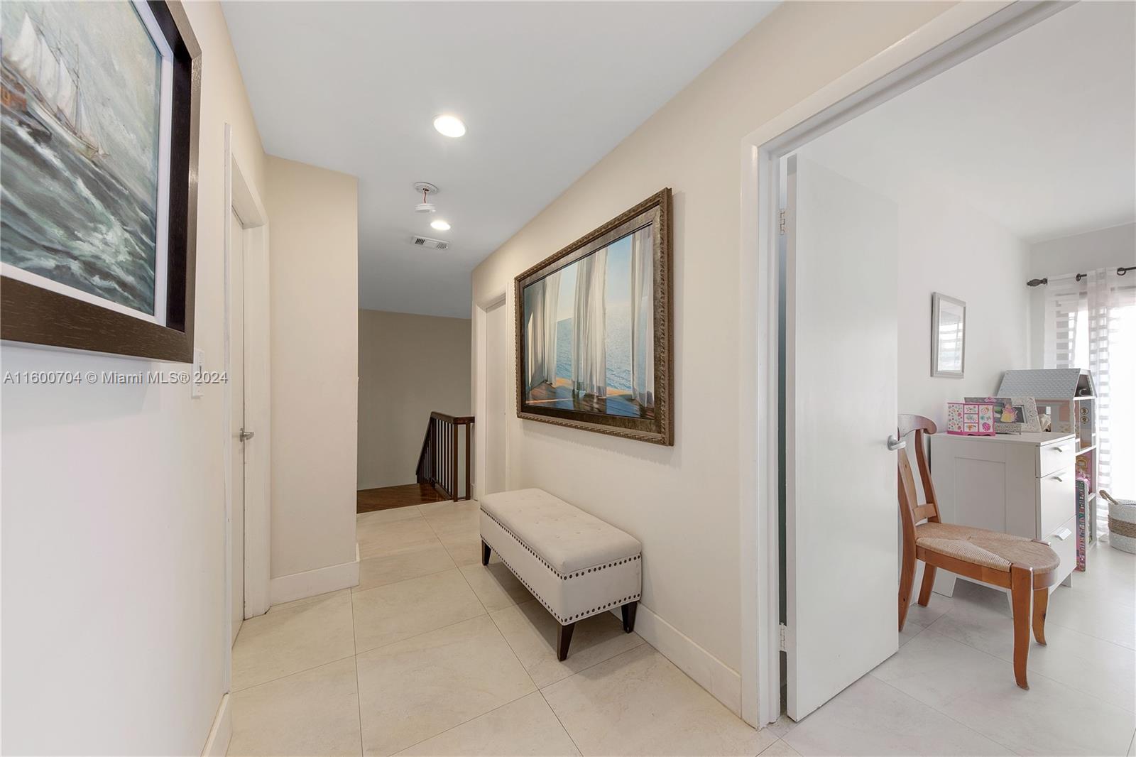 2003 St Andrews Road, Unit 122 Hollywood, FL 33021 - Photo 55 of 65 Hallway between bedrooms
